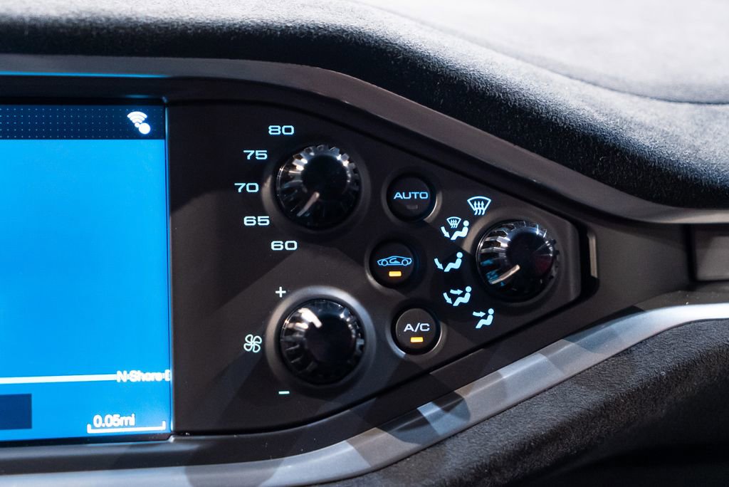 Used 2020 Ford GT Heritage Edition image 43