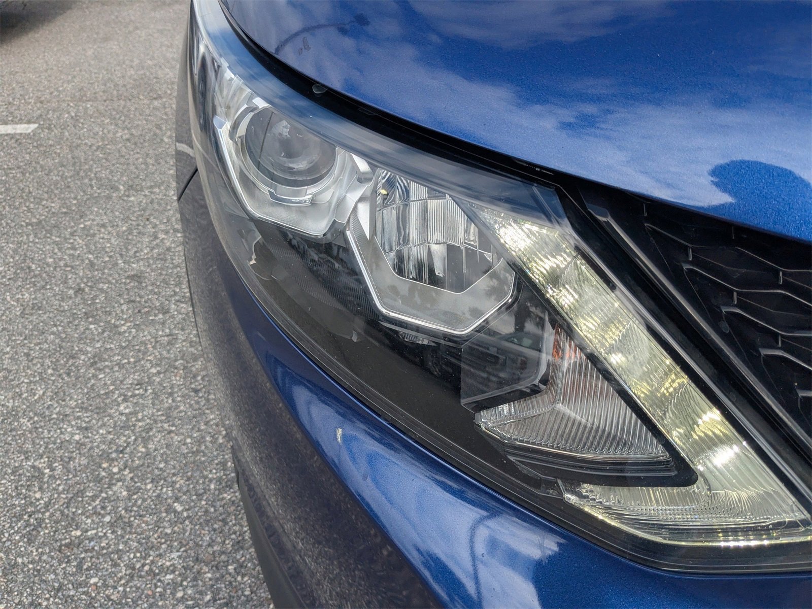 Used 2019 Nissan Rogue Sport SL w/ Premium Package image 10