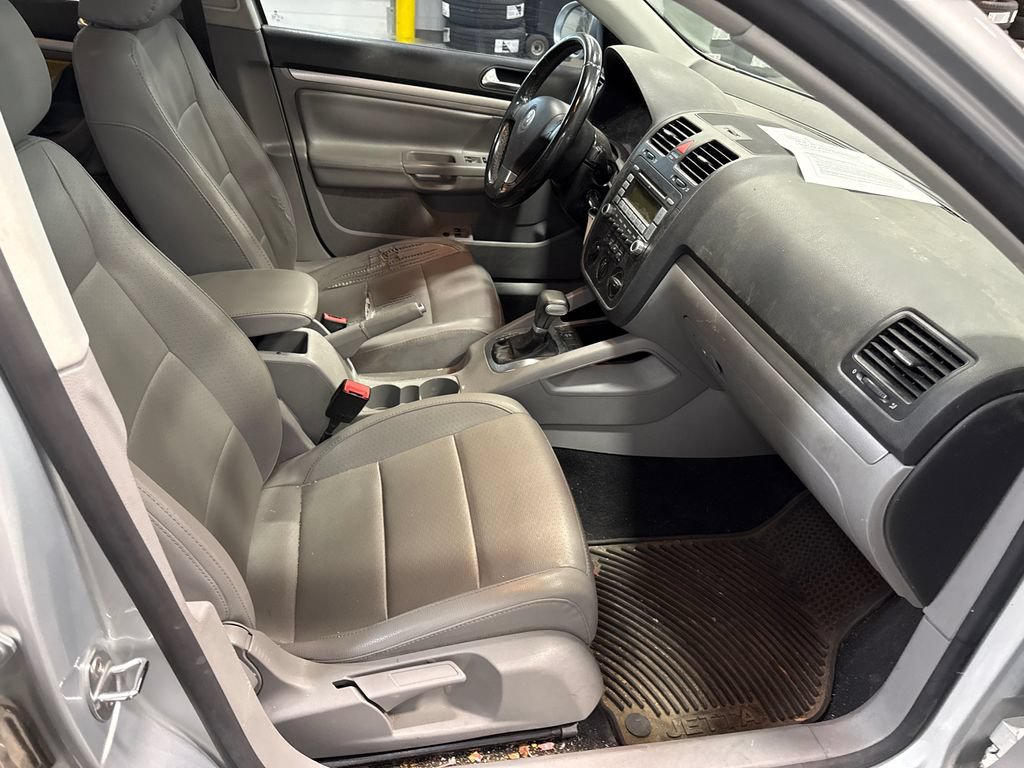 Used 2008 Volkswagen Jetta Wolfsburg Edition FWD image 15