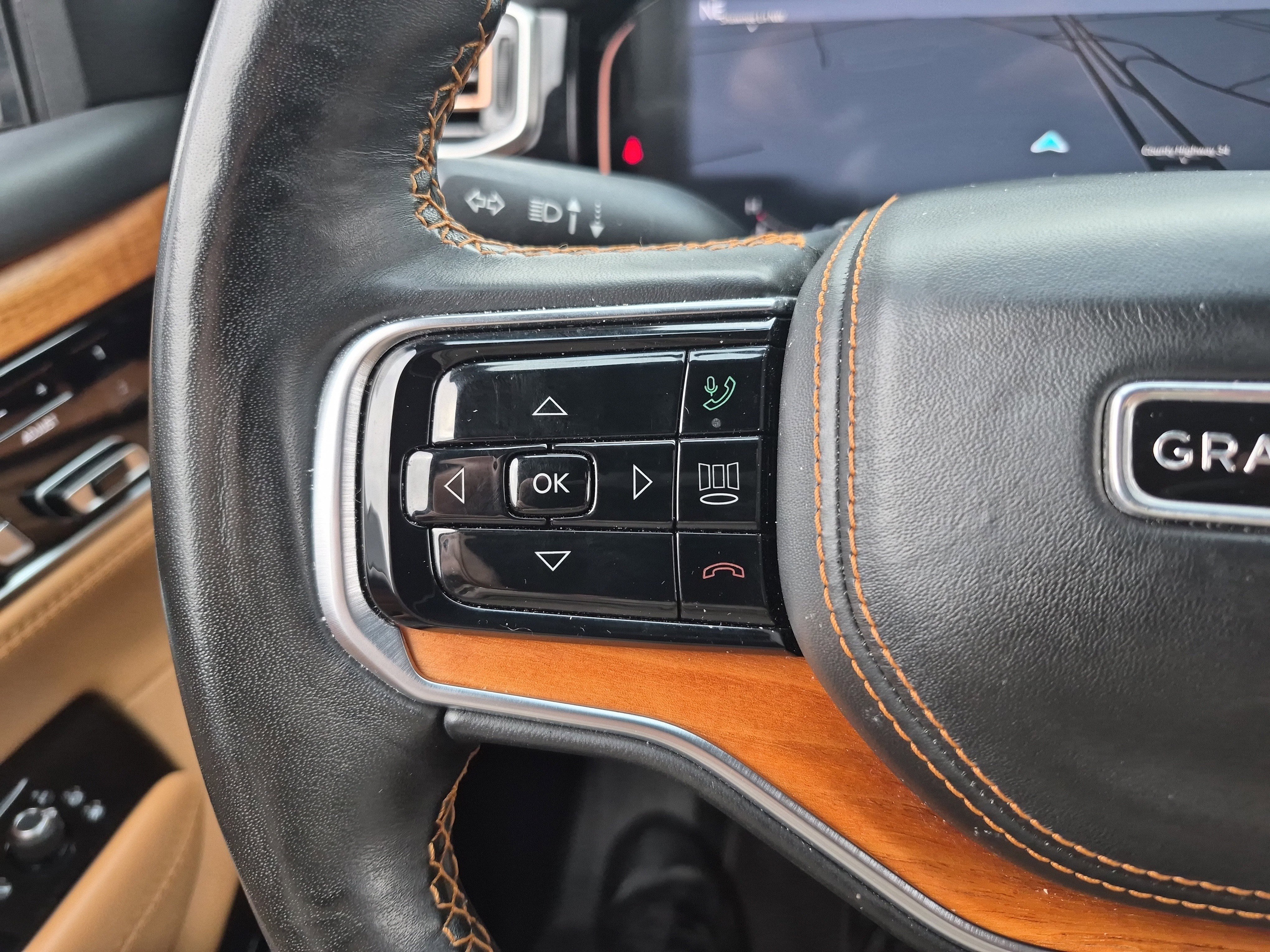 Used 2023 Jeep Grand Wagoneer L Series III image 31