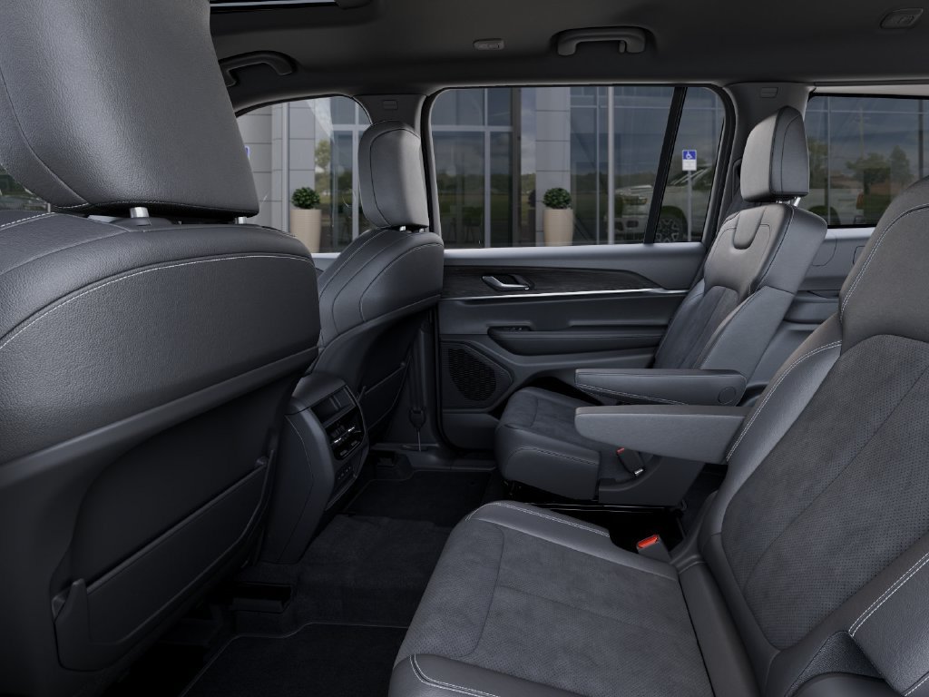 New 2027 Jeep Grand Cherokee L 4WD image 23