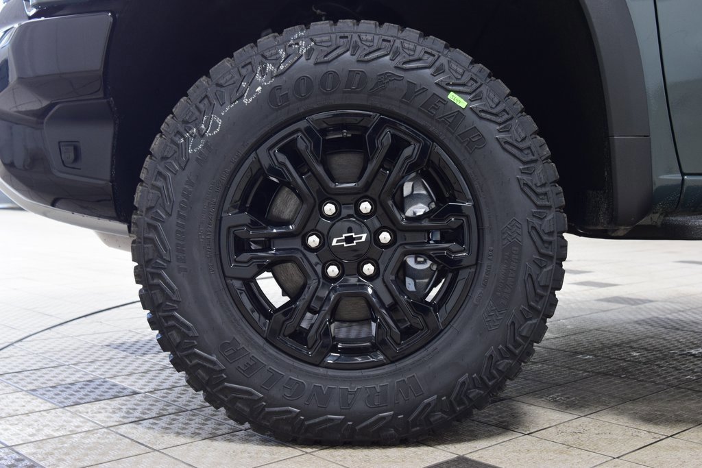 New 2026 Chevrolet Silverado 1500 ZR2 image 31