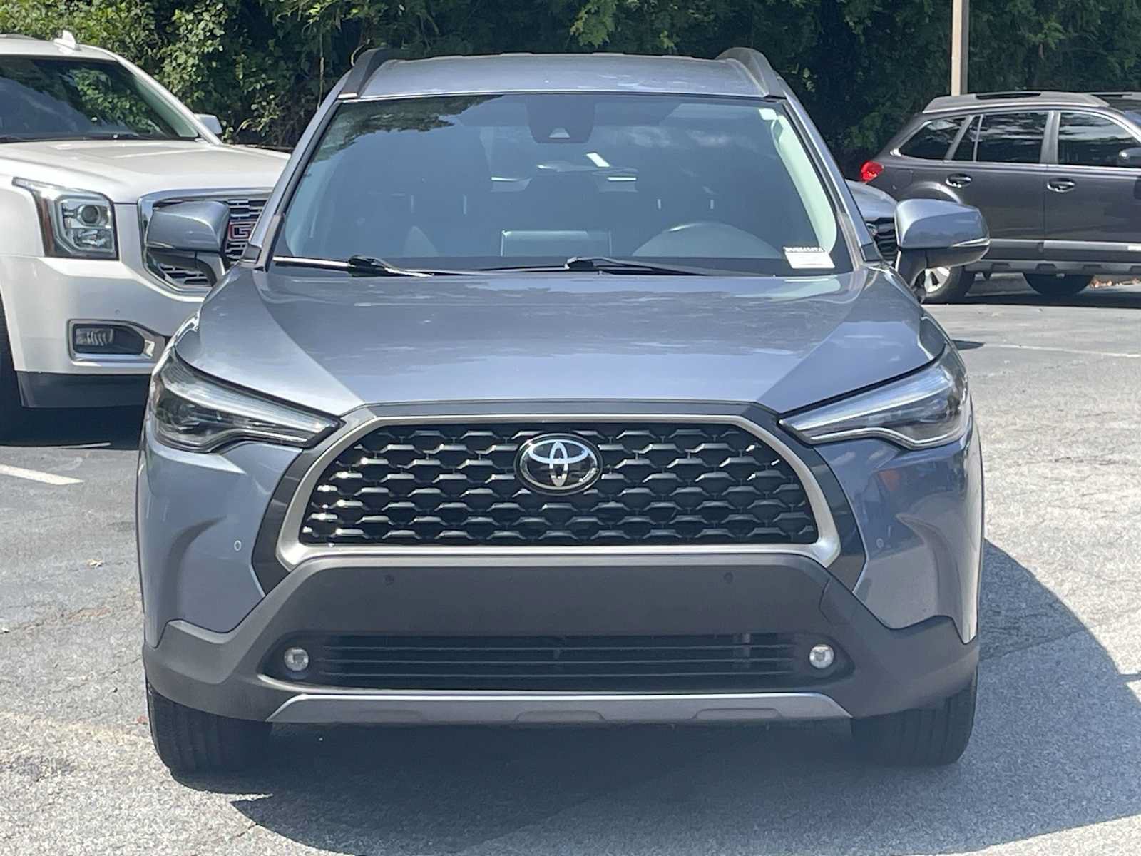 Used 2022 Toyota Corolla Cross XLE w/ Black Badges Package (TMS) AWD/4WD image 6