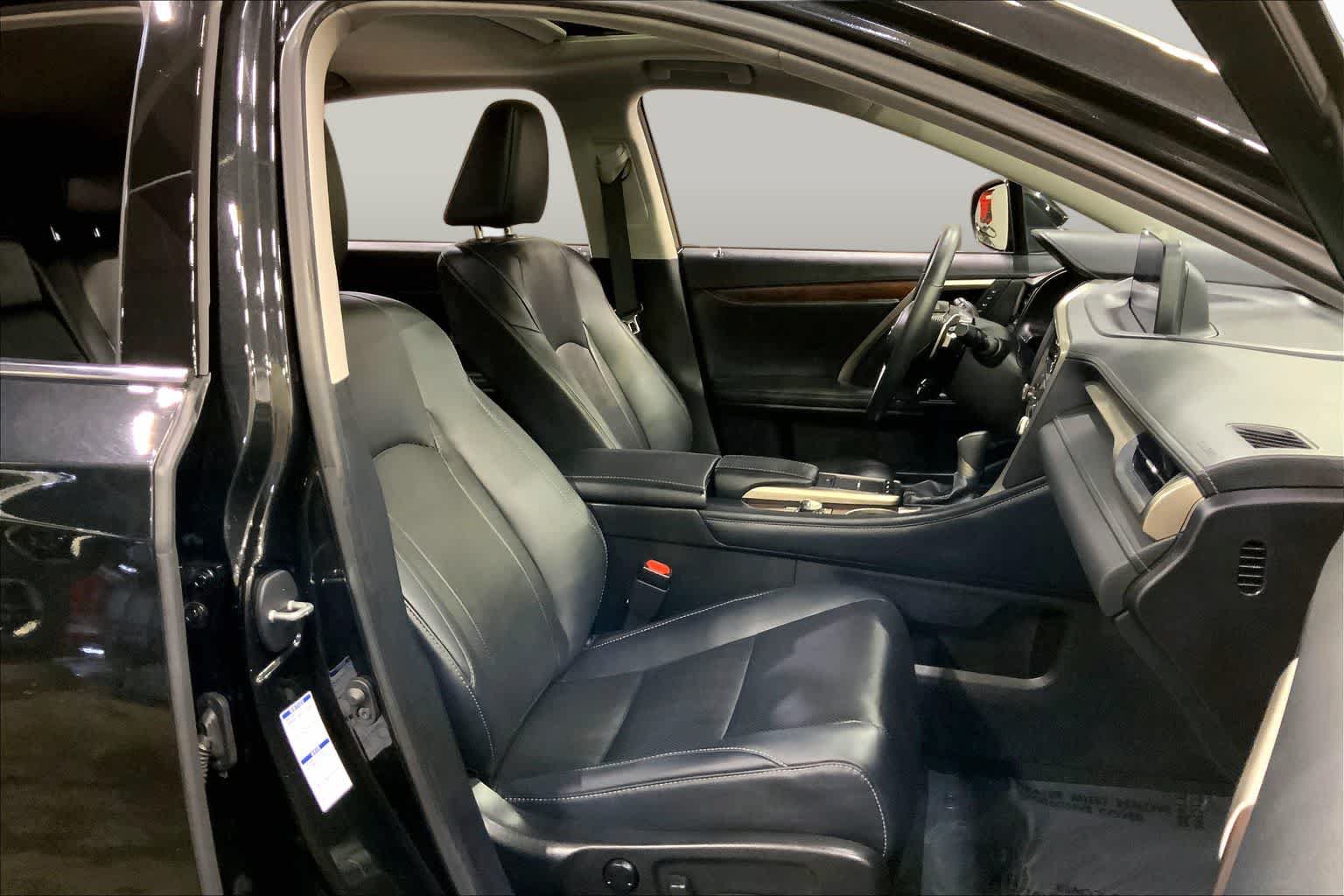 Certified 2022 Lexus RX 350 AWD w/ Premium Package image 9