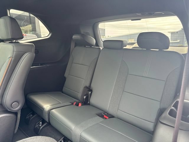 New 2027 GMC Acadia AT4 w/ Luxury Package AWD/4WD image 15