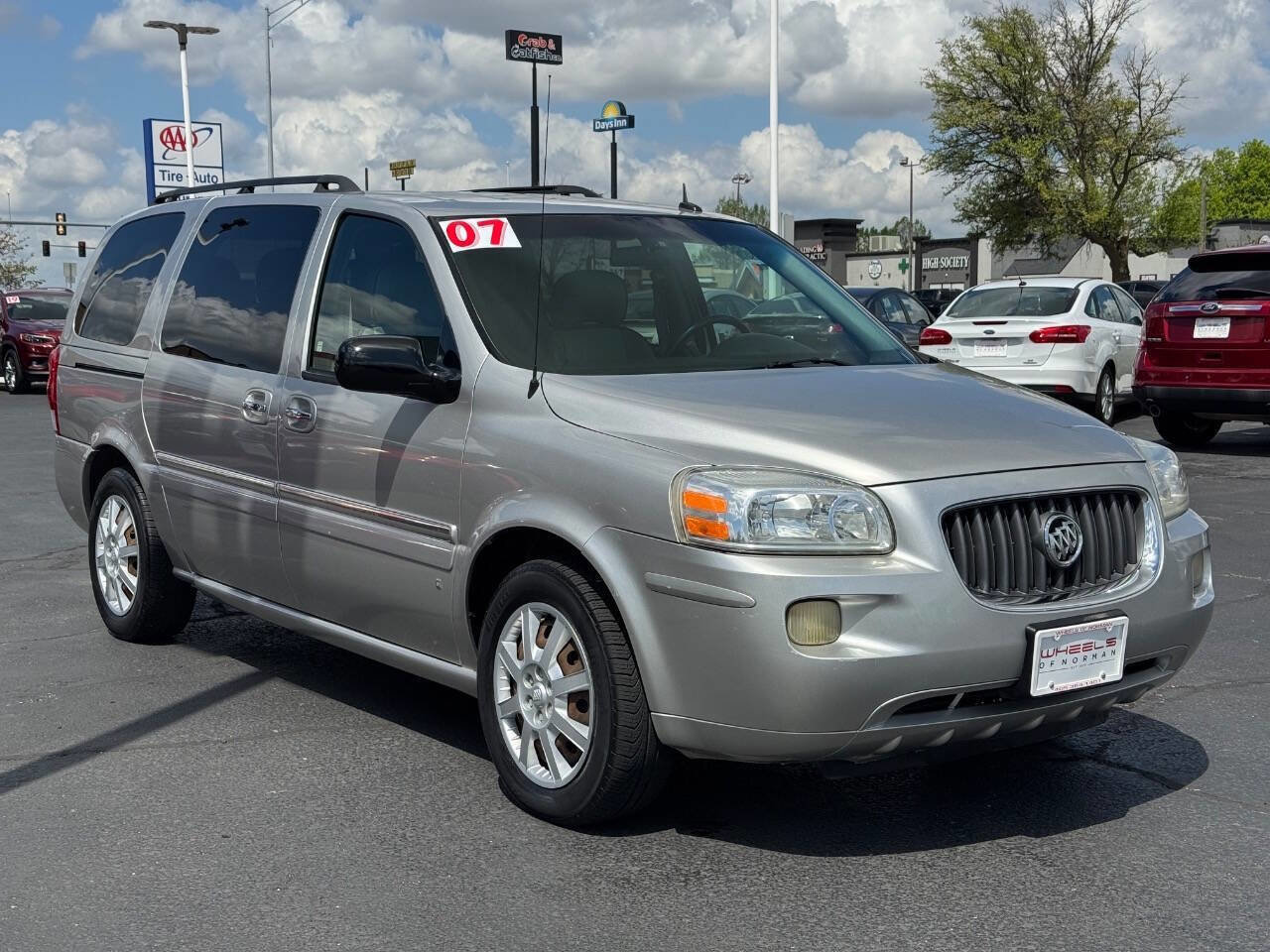 Used 2007 Buick Terraza CX Plus FWD image 3