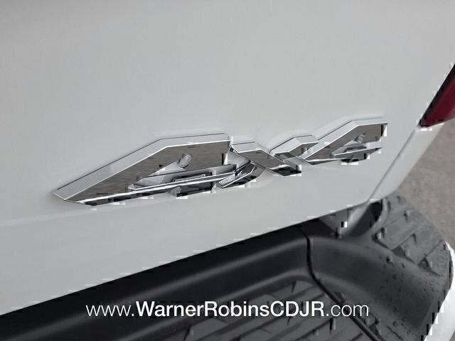 New 2026 RAM 2500 Laramie AWD/4WD image 12