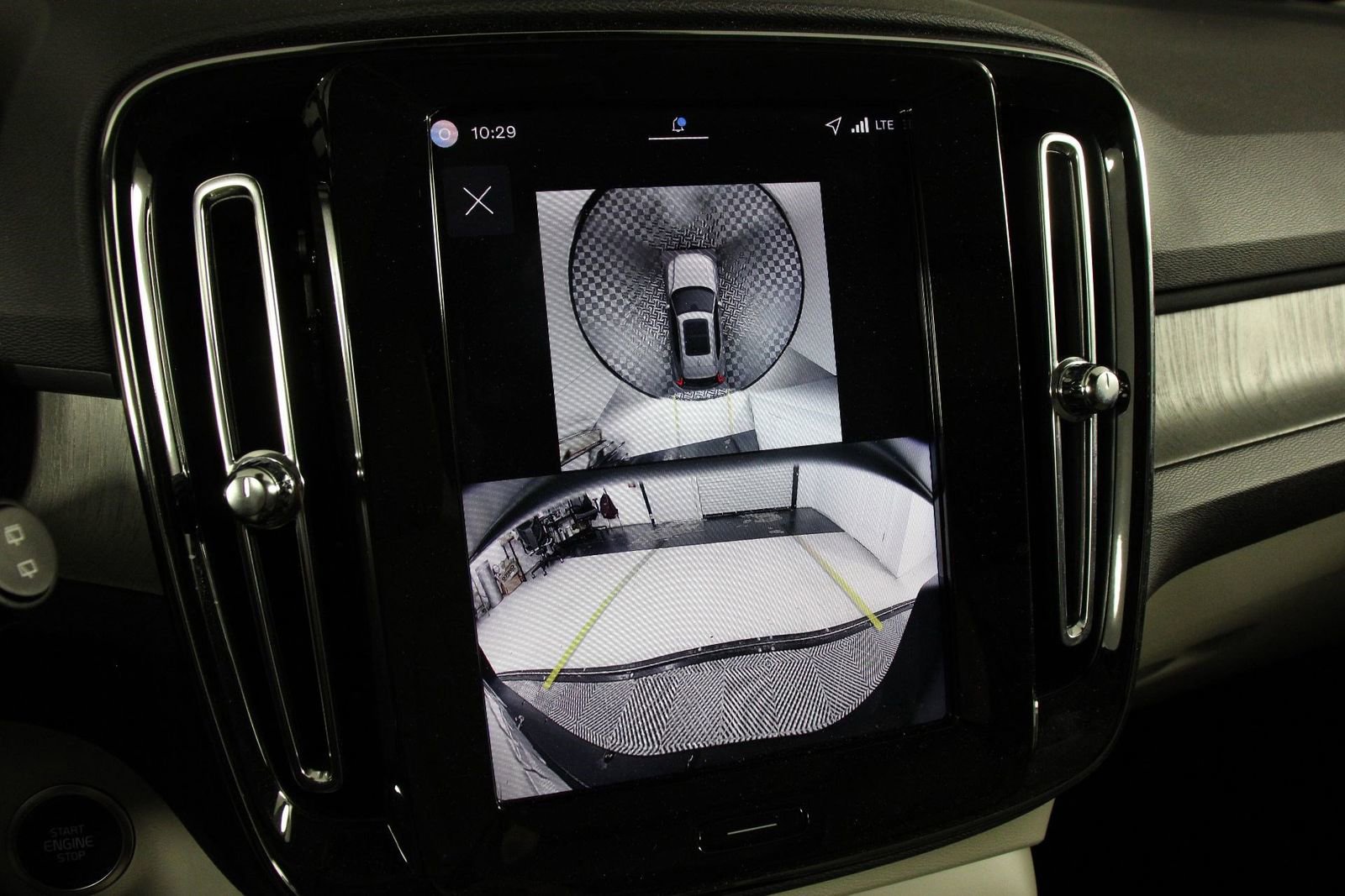 Used 2026 Volvo XC40 B5 Ultra w/ Climate Package image 13