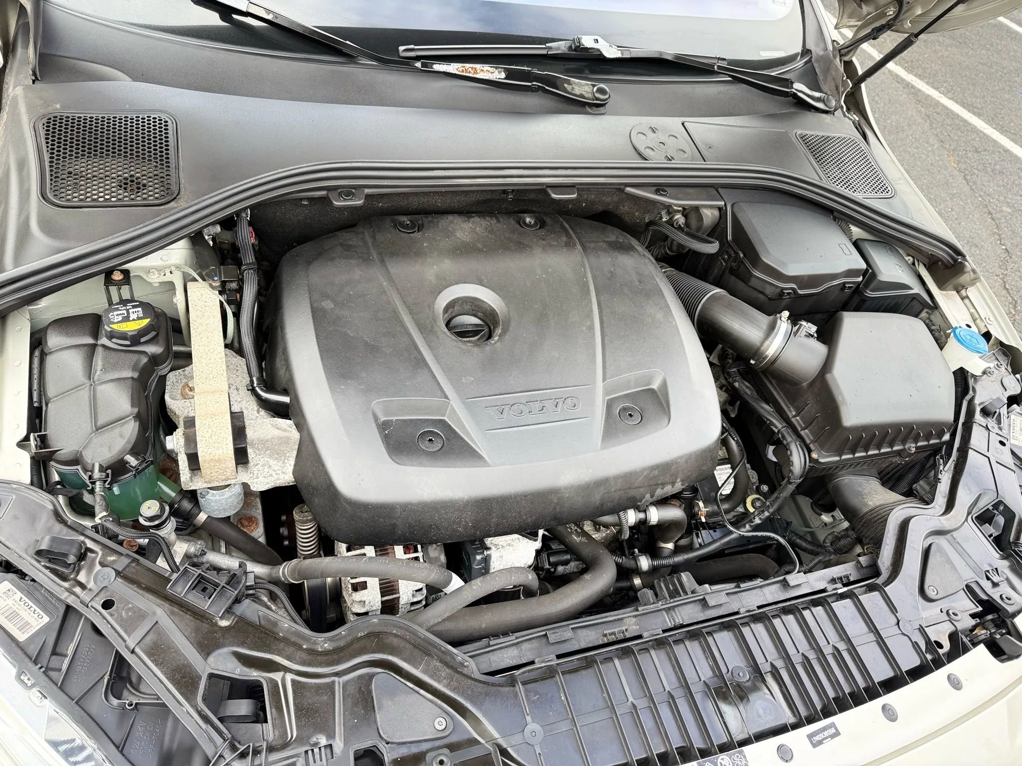 Used 2017 Volvo S60 T5 Inscription w/ Climate Package image 46