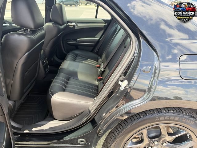 Used 2022 Chrysler 300 S w/ Safetytec Plus Group RWD image 26