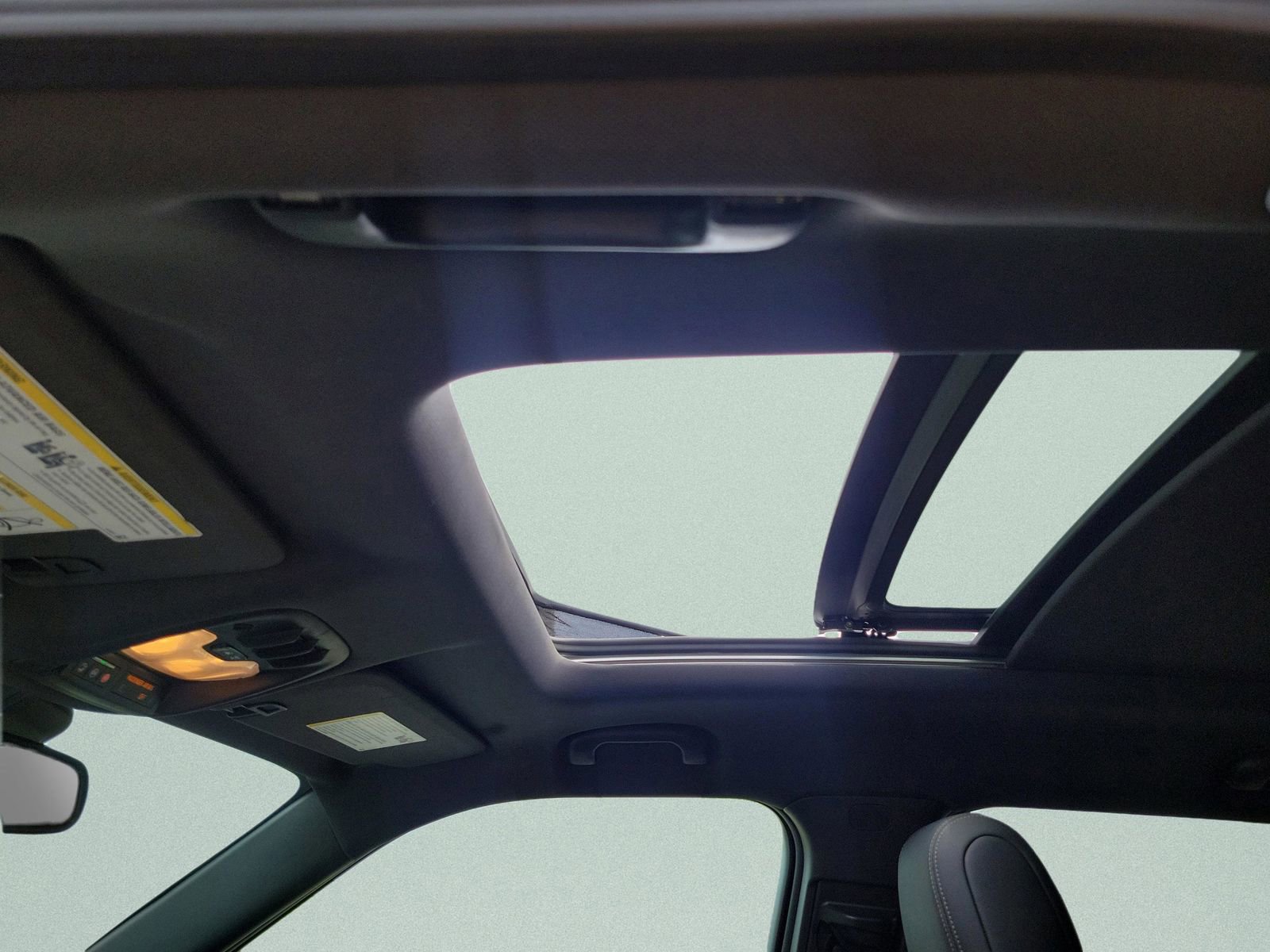 Used 2021 Chevrolet TrailBlazer ACTIV w/ Sun and Liftgate Package AWD/4WD image 46