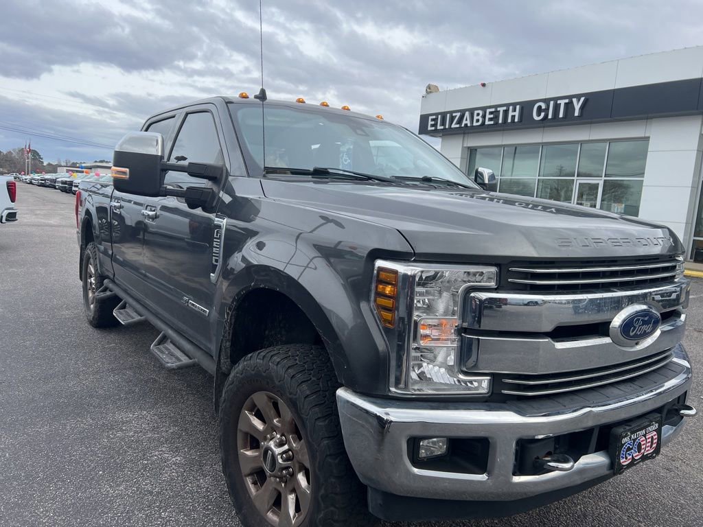Used 2019 Ford F250 Lariat w/ Lariat Ultimate Package image 3