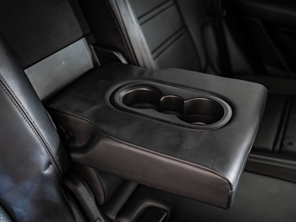 Certified 2022 Porsche Cayenne E-Hybrid w/ Premium Package image 49