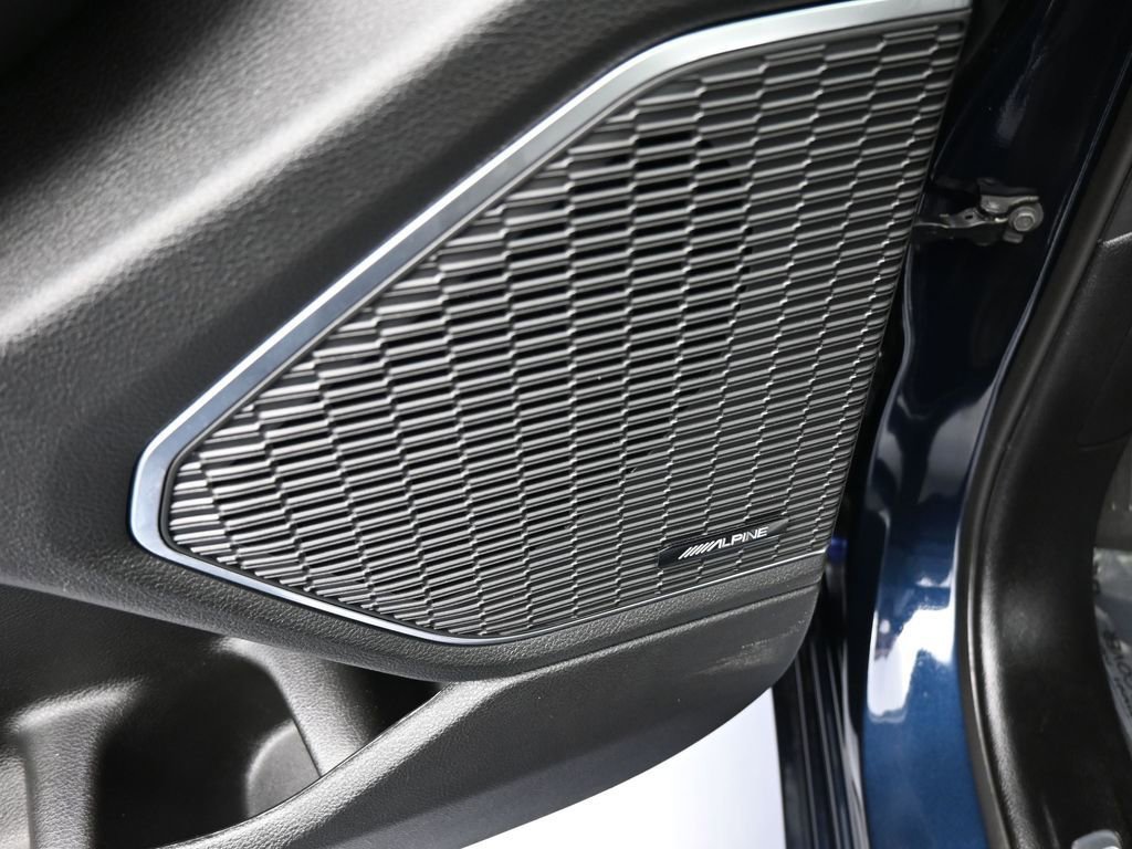 Used 2024 Jeep Grand Cherokee Overland w/ Luxury Tech Group IV image 15