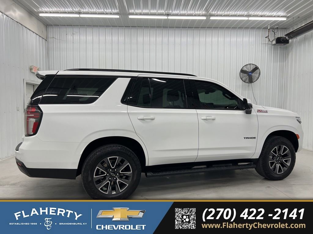 Used 2023 Chevrolet Tahoe Z71 w/ Luxury Package AWD/4WD image 2
