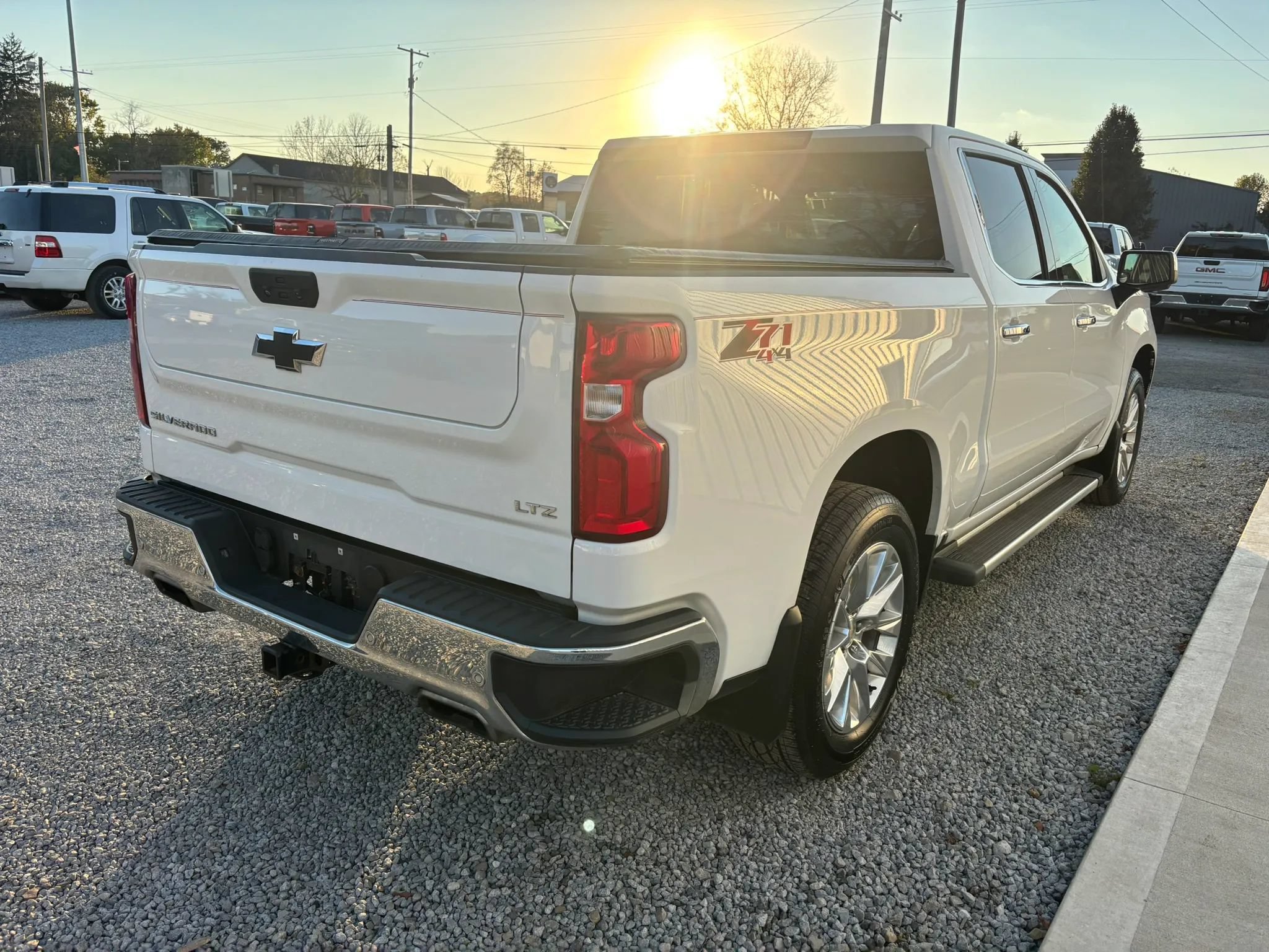 Used 2021 Chevrolet Silverado 1500 LTZ AWD/4WD image 9