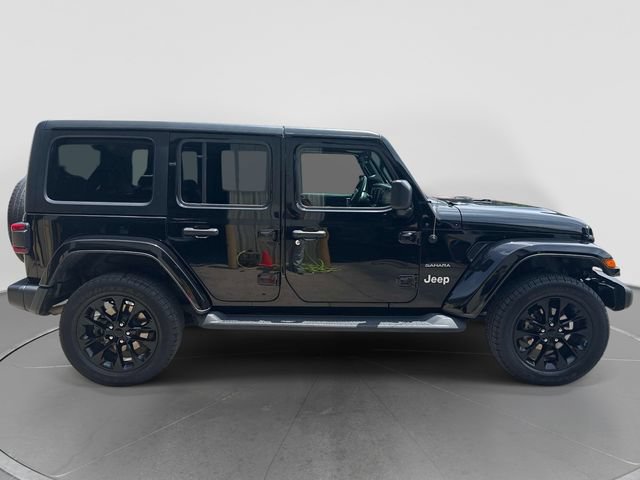 Used 2023 Jeep Wrangler Unlimited Sahara AWD/4WD image 2