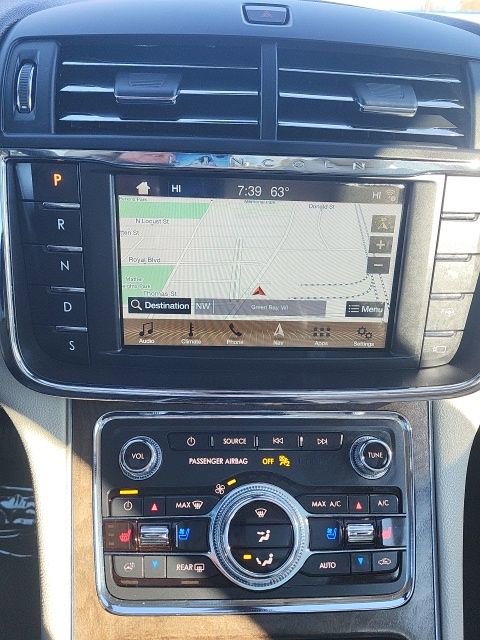 Used 2018 Lincoln Continental Reserve AWD/4WD image 8