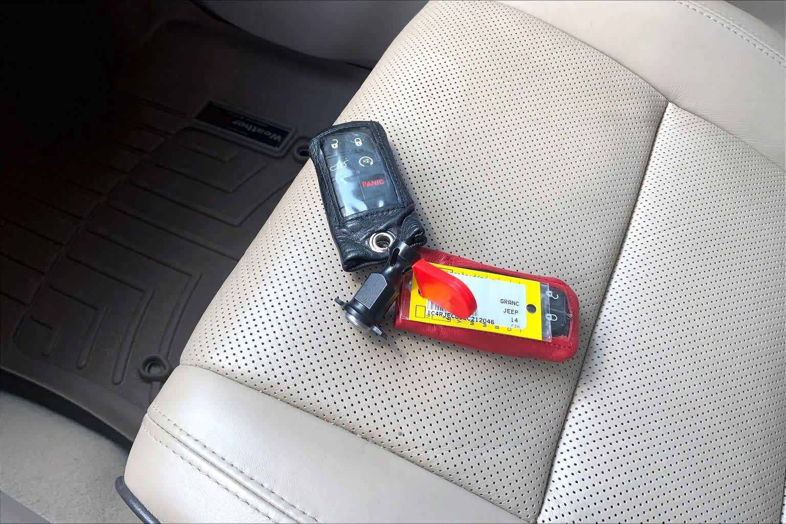 Used 2014 Jeep Grand Cherokee Overland RWD image 14