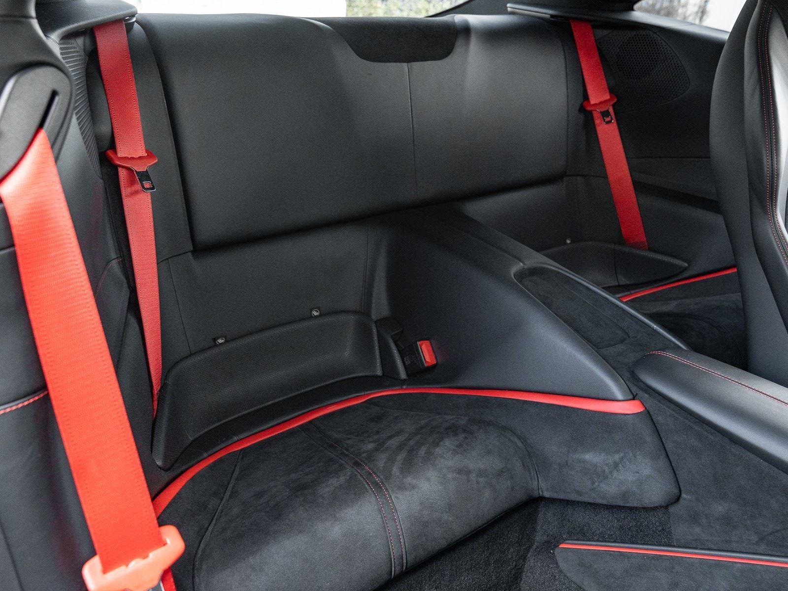 Used 2023 Ferrari Roma RWD image 33
