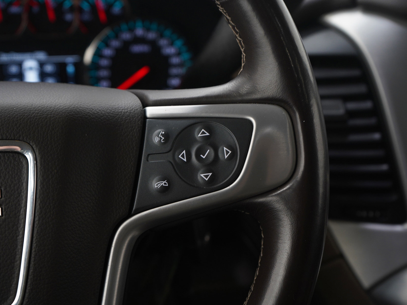 Used 2020 GMC Yukon SLT w/ Open Road Package image 29