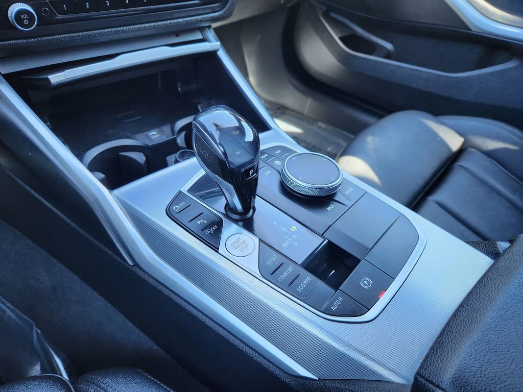 Used 2020 BMW 330i xDrive 330i xDrive w/ M Sport Package image 17