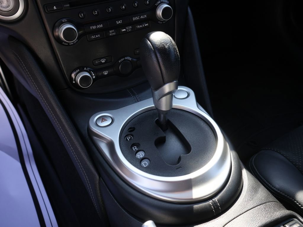 Used 2010 Nissan 370Z Touring image 24