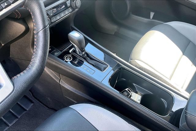 Used 2023 Nissan Kicks SR w/ SR Premium Package FWD image 17