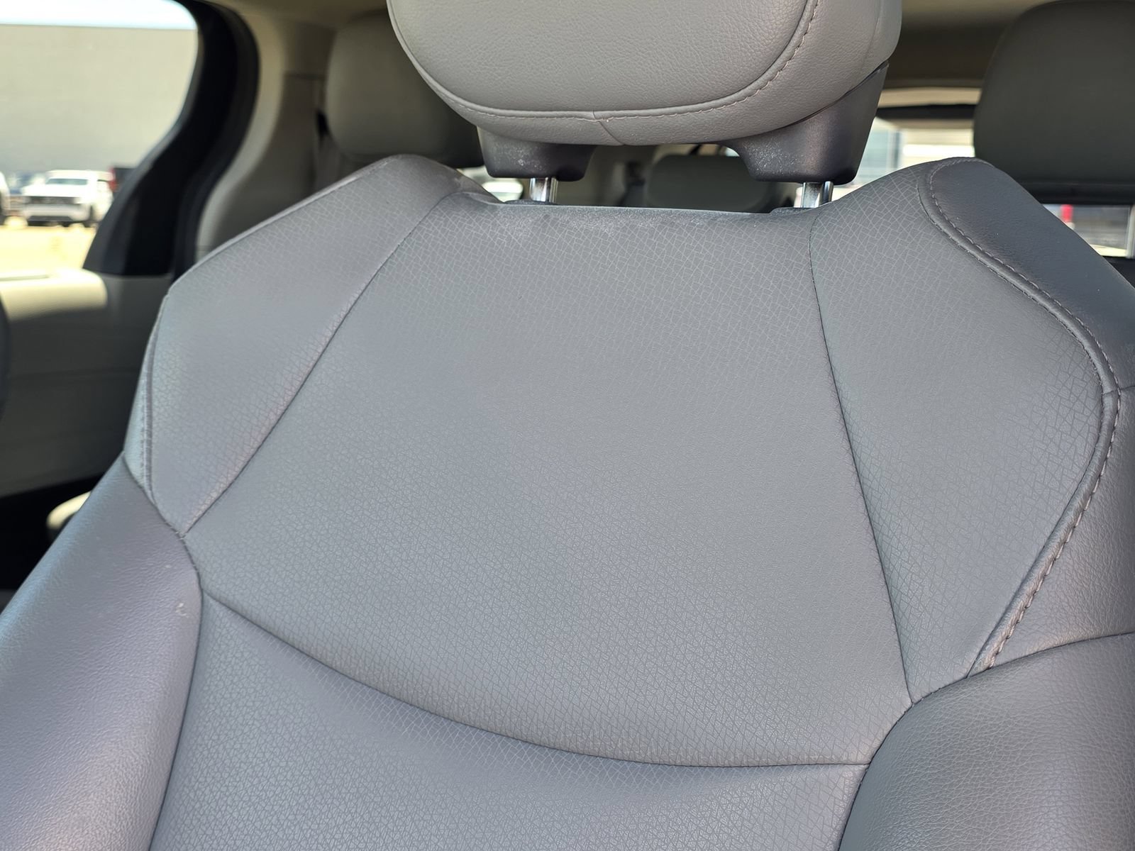 Used 2021 Toyota Sienna XLE FWD image 22