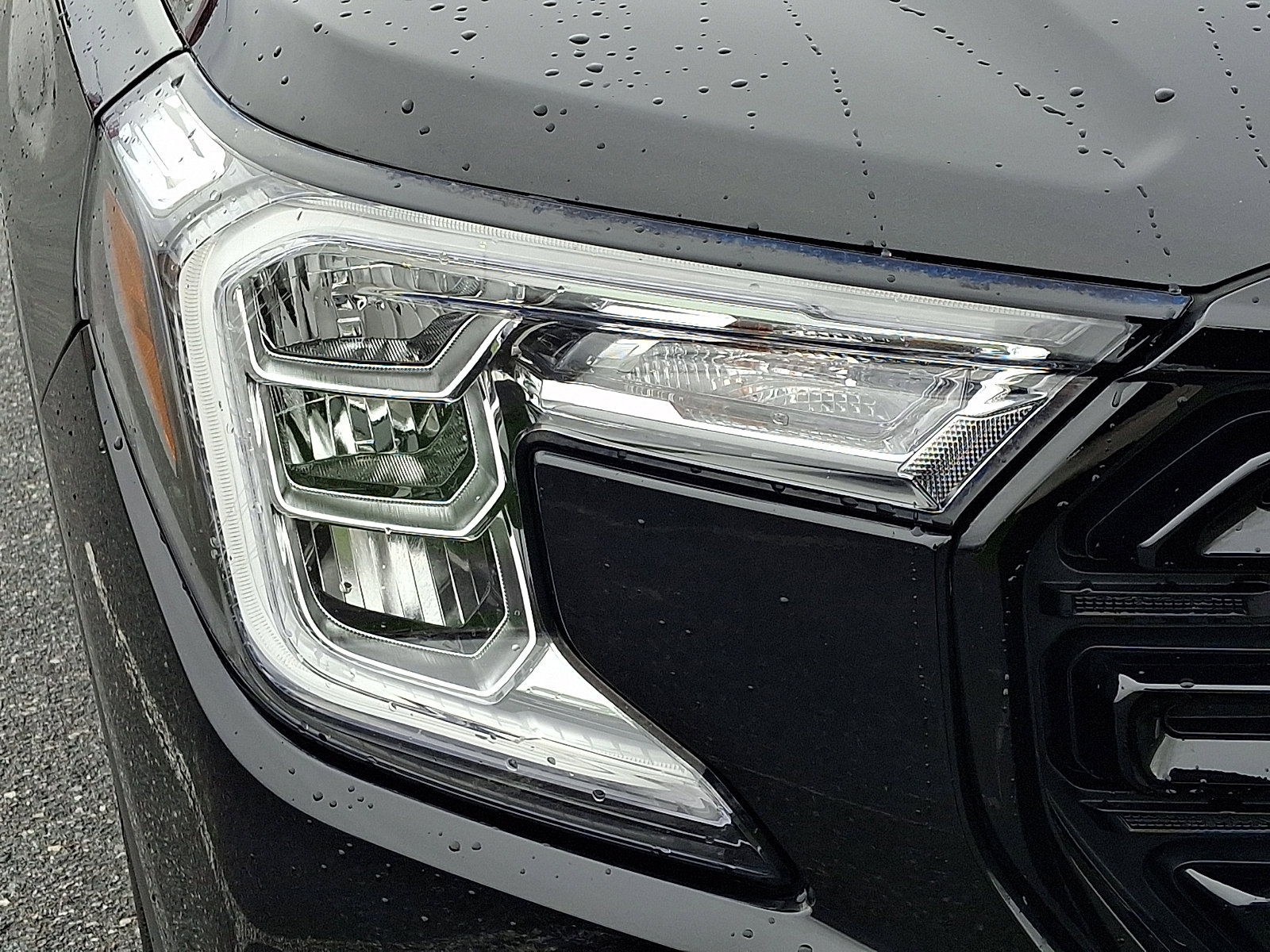 Certified 2023 GMC Terrain SLE w/ Driver Convenience Package image 9
