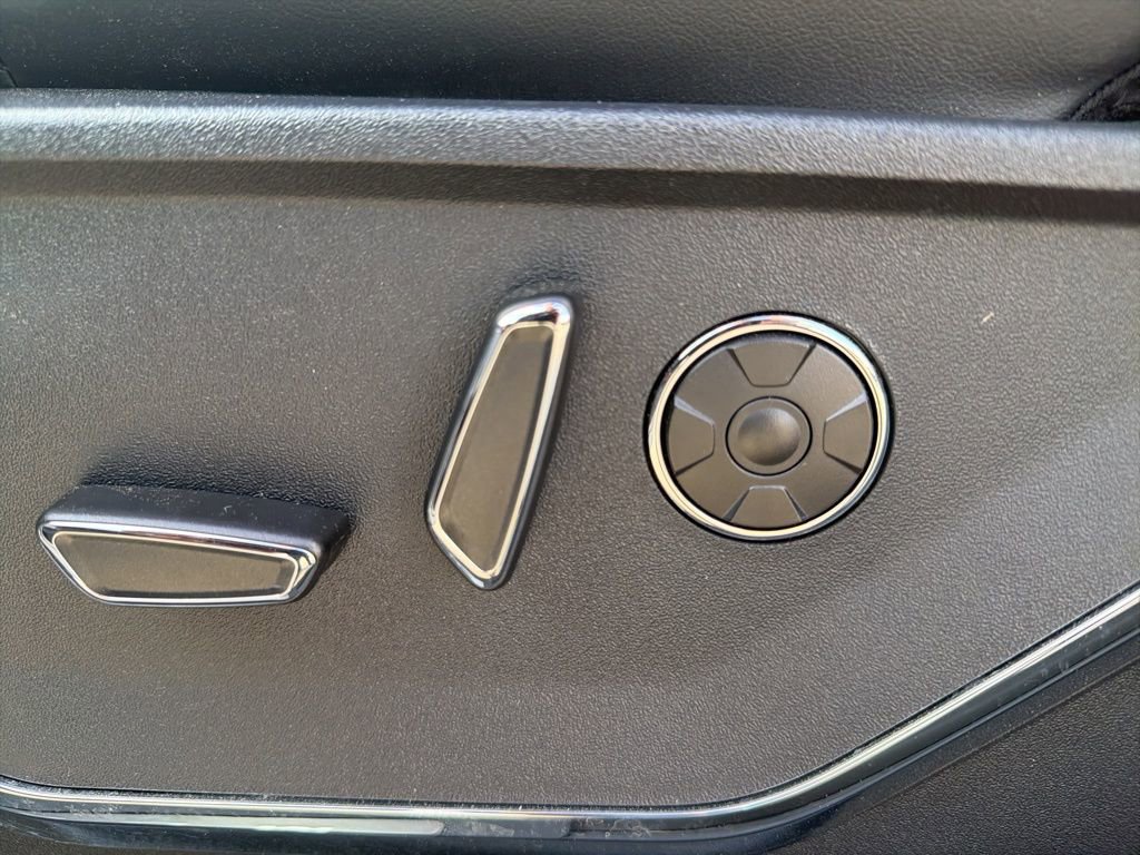 Used 2024 Ford F150 Platinum image 22