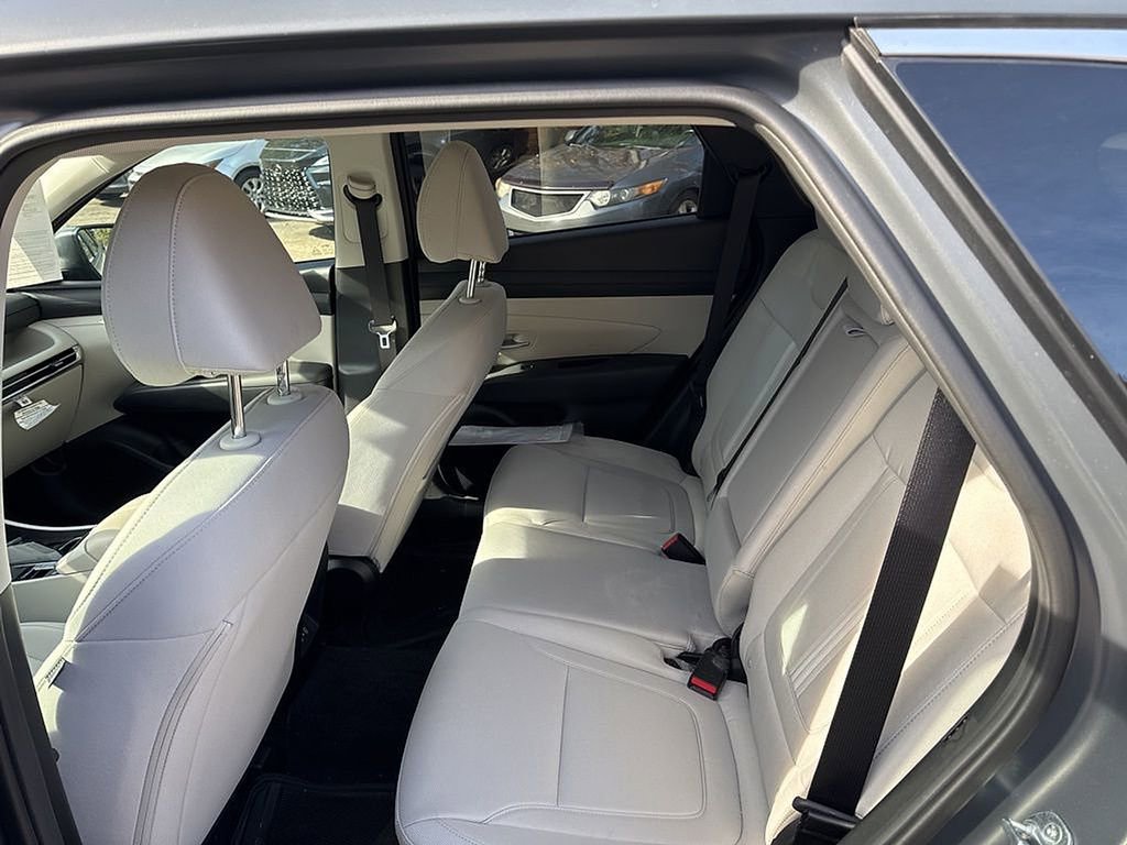 Used 2025 Hyundai Tucson SEL image 14