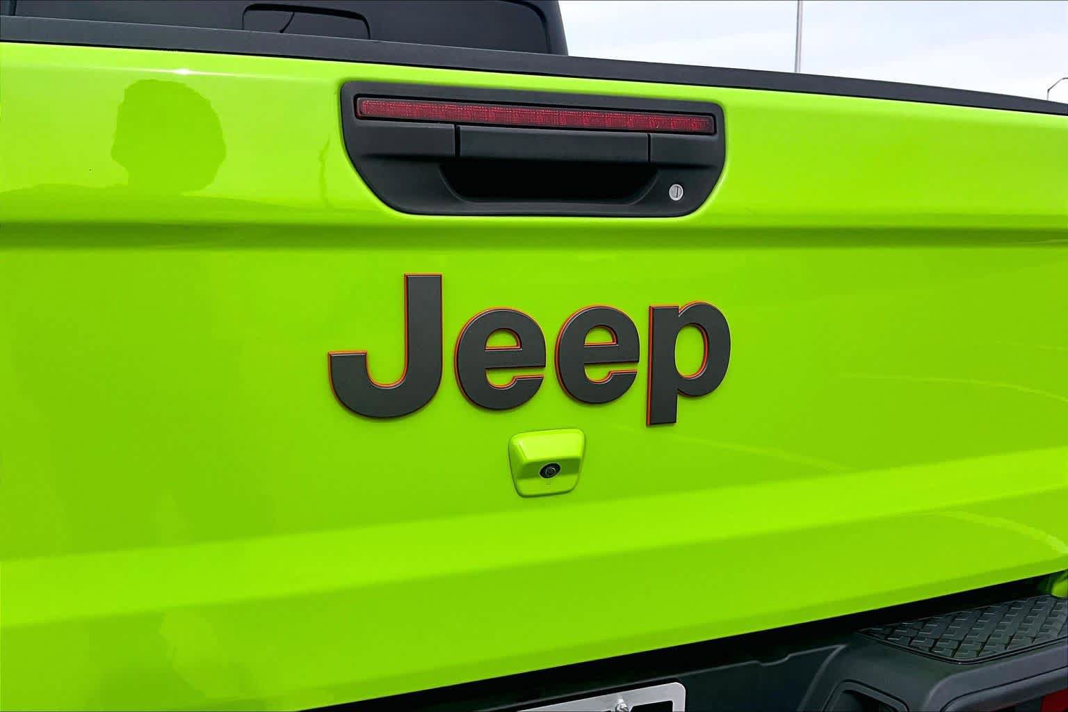 Used 2021 Jeep Gladiator Mojave AWD/4WD image 10