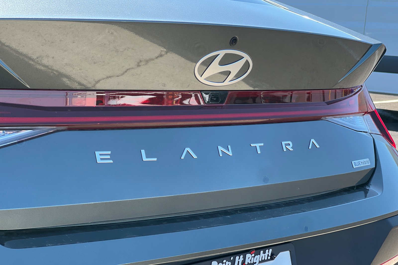 New 2026 Hyundai Elantra Hybrid FWD image 26