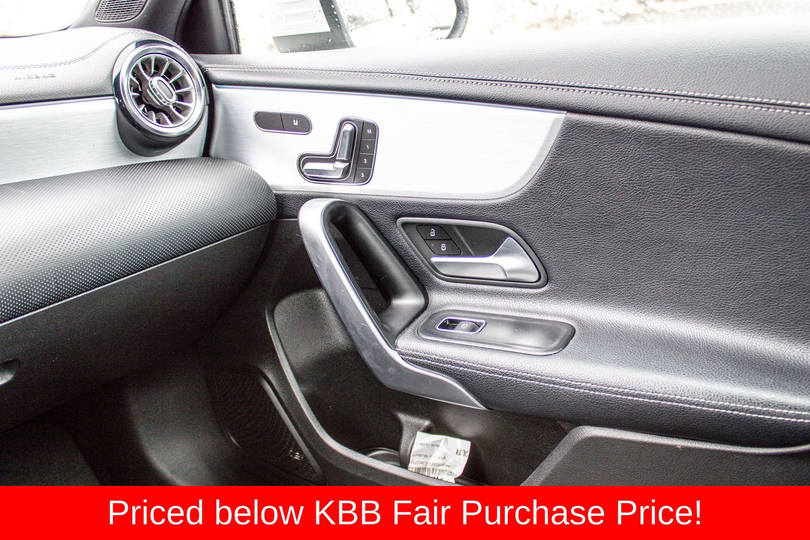 Used 2020 Mercedes-Benz A 220 4MATIC w/ AMG Line image 17
