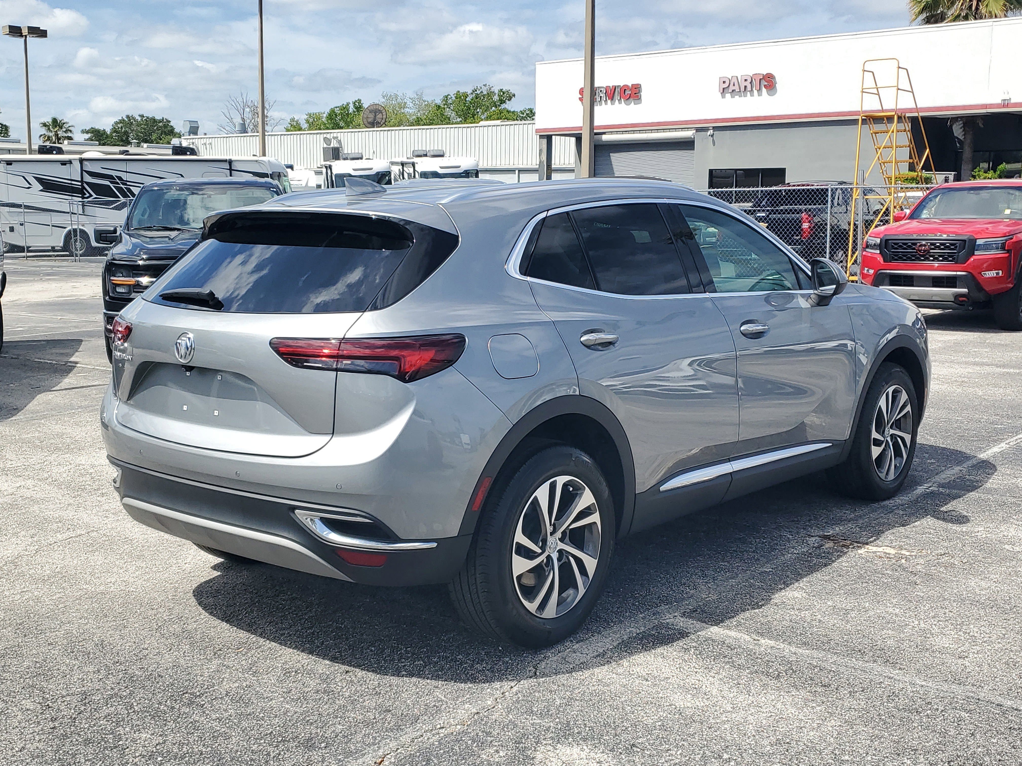Used 2023 Buick Envision Essence image 4