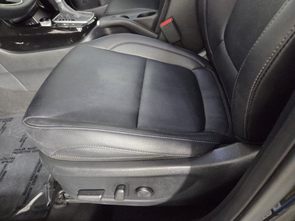 Used 2025 Kia Seltos EX w/ EX Sunroof Package FWD image 14
