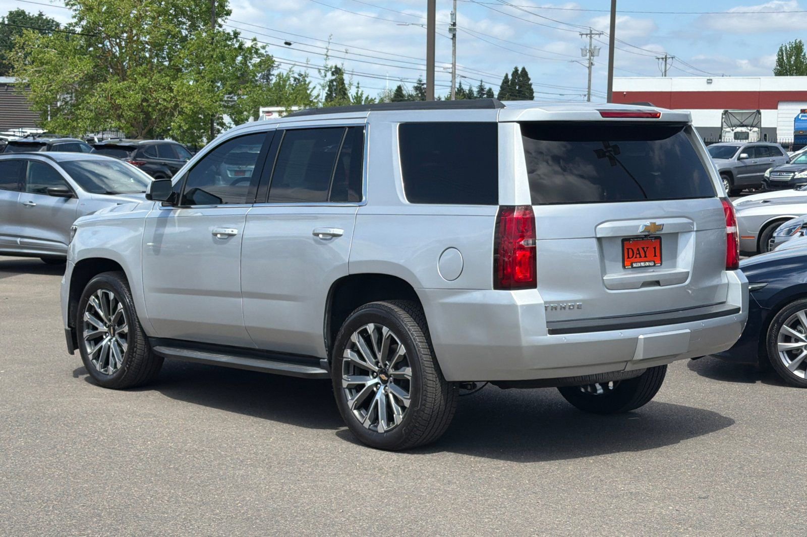 Used 2020 Chevrolet Tahoe LT AWD/4WD image 8