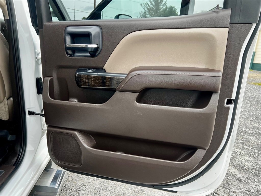 Used 2015 GMC Sierra 3500 Denali w/ Duramax Plus Package image 28