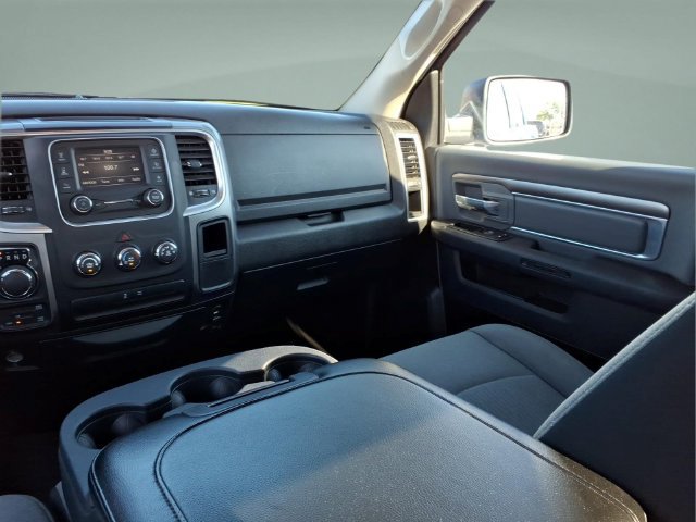 Used 2024 RAM 1500 Classic SLT AWD/4WD image 19