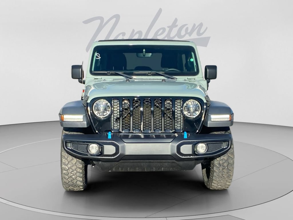 Used 2023 Jeep Wrangler Unlimited w/ Sun & Screen Package AWD/4WD image 9