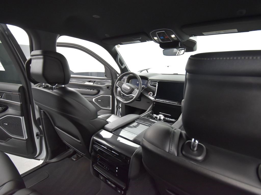 Used 2024 Jeep Wagoneer 4WD w/ Convenience Group I image 20