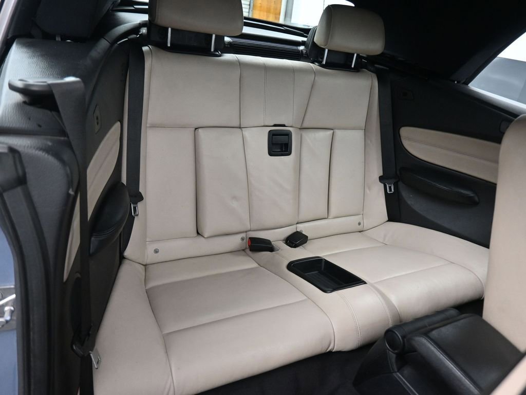 Used 2012 BMW 135i Convertible image 35