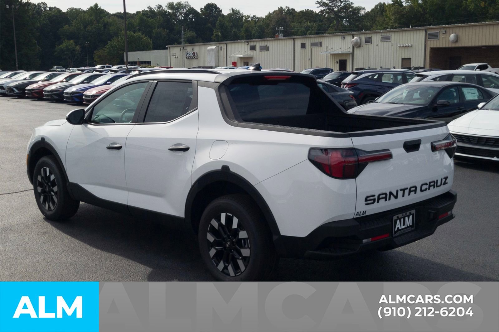 Certified 2025 Hyundai Santa Cruz SEL image 9