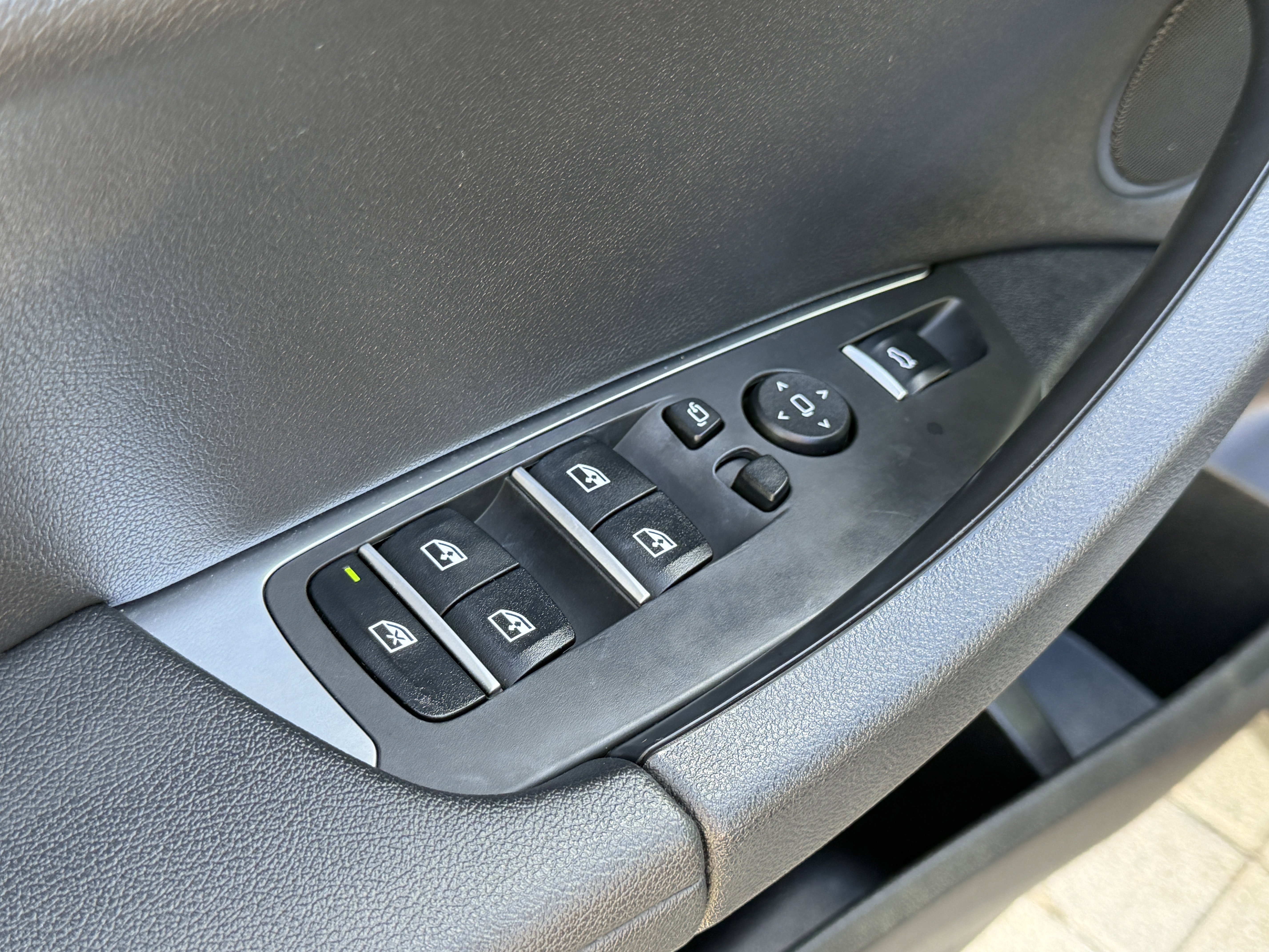 Used 2019 BMW X3 sDrive30i w/ Convenience Package image 21