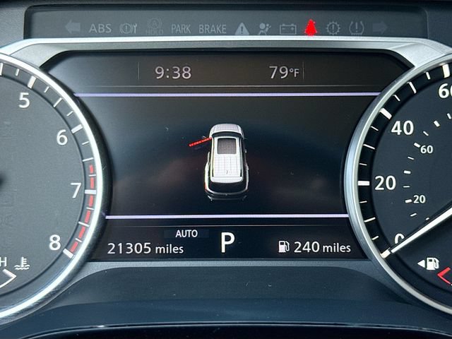 Used 2023 Nissan Pathfinder SL AWD/4WD image 12