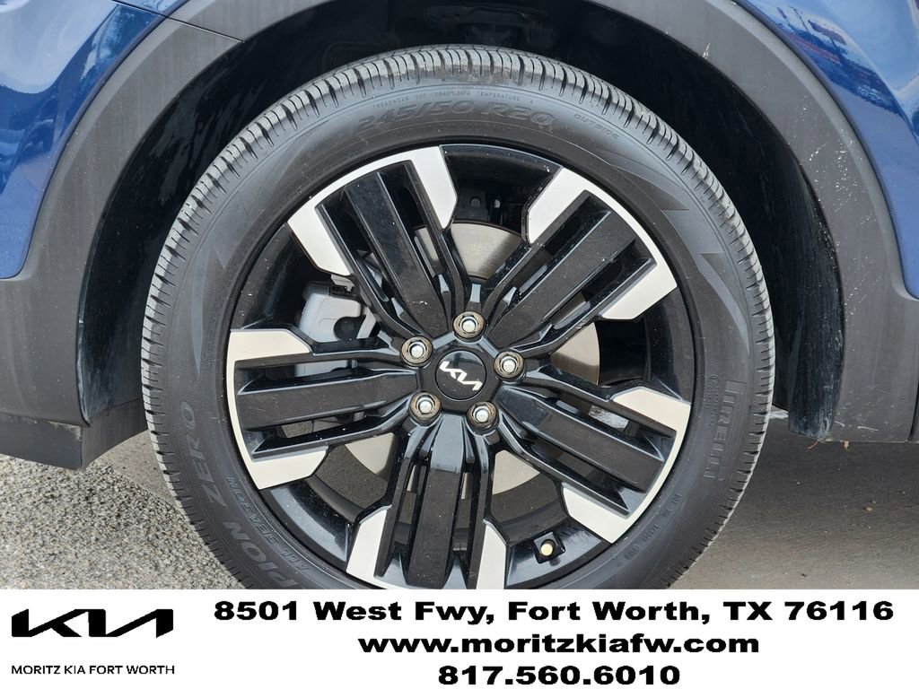 Used 2025 Kia Telluride SX FWD image 9