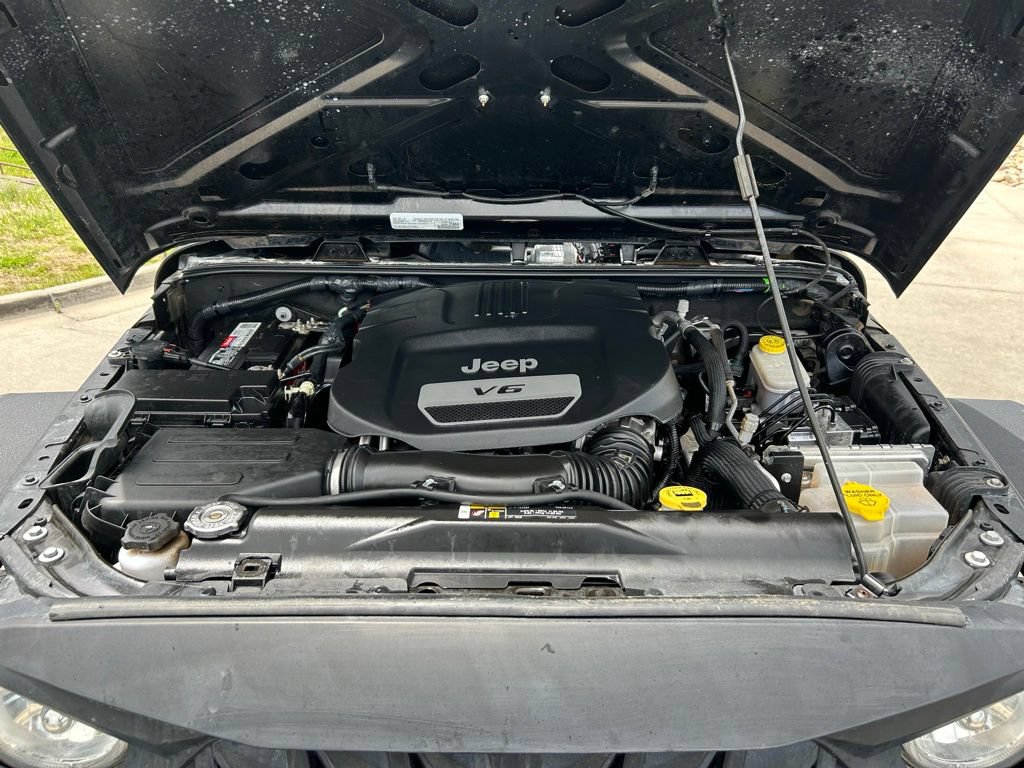 Used 2018 Jeep Wrangler Unlimited Sport S AWD/4WD image 30