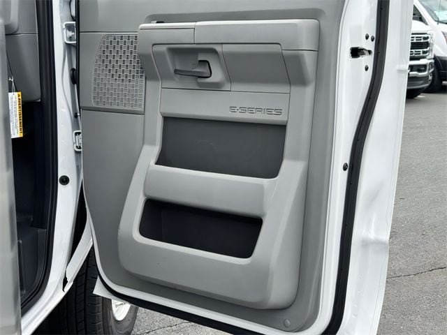 New 2025 Ford E-350 and Econoline 350 Super Duty w/ Driver's Safety Package RWD image 28