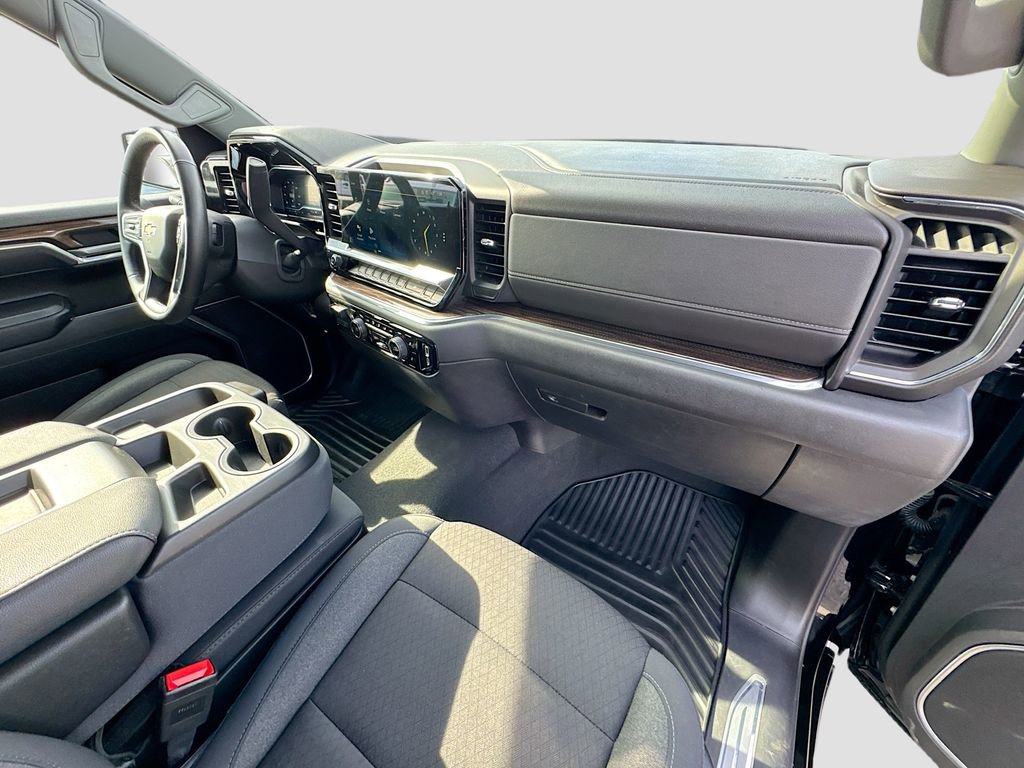 Used 2025 Chevrolet Silverado 1500 LT image 27